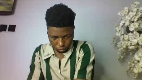 Snapshot of master_kael chatting on 12-16-25, 10:37 Master Kael online show from 12-16-25, 10:37