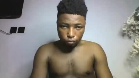 Snapshot of master_kael chatting on 12-18-25, 06:03 Master Kael online show from 12-18-25, 06:03