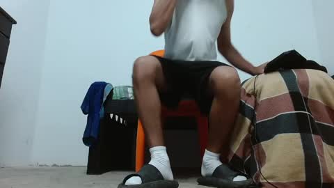 Snapshot of master_pig_ chatting on 04-18-26, 11:49 MASTER ALPHA online show from 04-18-26, 11:49