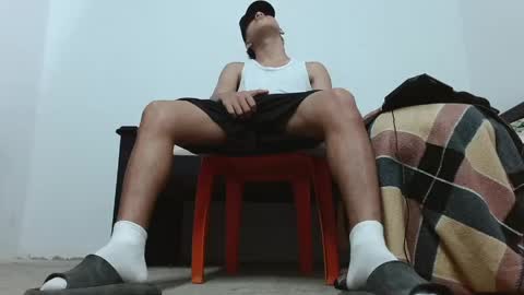 Snapshot of master_pig_ chatting on 04-27-26, 11:47 MASTER ALPHA online show from 04-27-26, 11:47