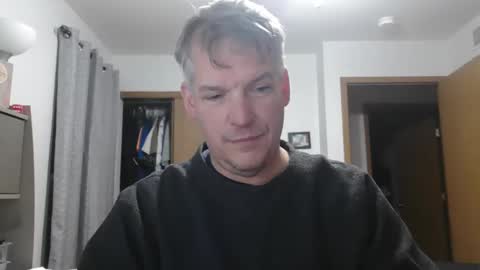 Snapshot of master_thorn chatting on 12-21-24, 01:26 Master Thorn online show from 12-21-24, 01:26