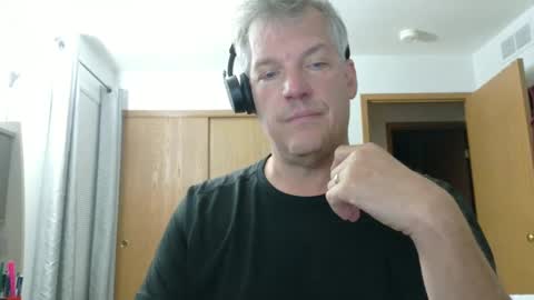 Snapshot of master_thorn chatting on 09-15-25, 01:38 Master Thorn online show from 09-15-25, 01:38