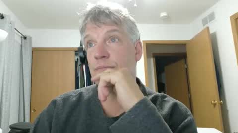 Snapshot of master_thorn chatting on 05-15-26, 02:51 Master Thorn online show from 05-15-26, 02:51