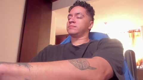 Juan Independent Model online show from 02-22-26, 05:00