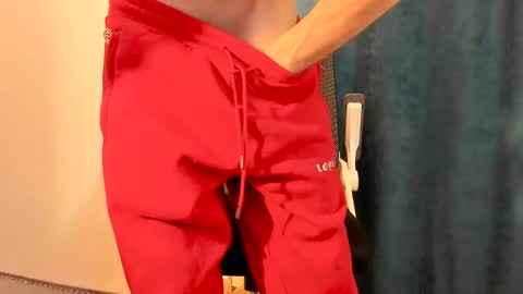 Snapshot of mastermiko chatting on 12-05-24, 08:33 Silly Rabbit online show from 12-05-24, 08:33