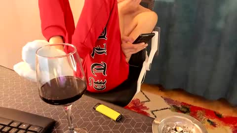 Snapshot of mastermiko chatting on 12-05-24, 11:40 Silly Rabbit online show from 12-05-24, 11:40