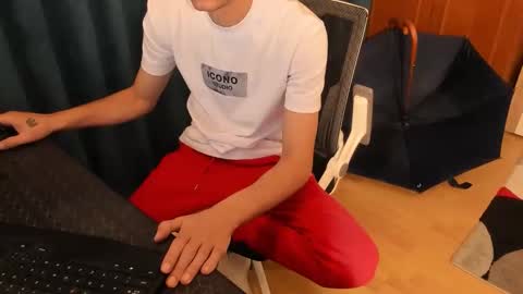 Snapshot of mastermiko chatting on 02-04-26, 06:25 Silly Rabbit online show from 02-04-26, 06:25