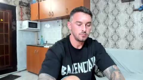 Snapshot of mastermusclejon chatting on 07-19-26, 07:28 Jon online show from 07-19-26, 07:28