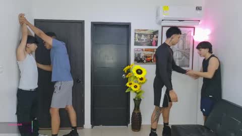Snapshot of masters_sexx chatting on 06-04-26, 11:16 Team Cris Darwin- Fernando- Stiven- David online show from 06-04-26, 11:16