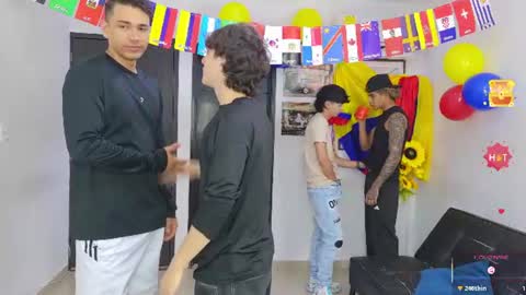 Snapshot of masters_sexx chatting on 06-28-26, 11:16 Team Cris Darwin- Fernando- Stiven- David online show from 06-28-26, 11:16