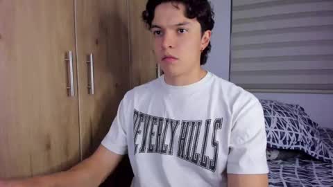 mastrangelo_x online show from 09-30-25, 04:17