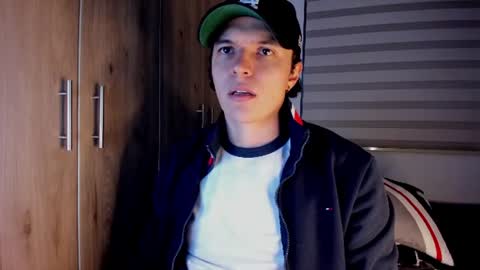 mastrangelo_x online show from 07-09-26, 03:32