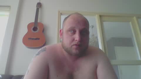 Snapshot of mastrubeertje1988 chatting on 09-29-25, 11:15 mastrubeertje1988 online show from 09-29-25, 11:15