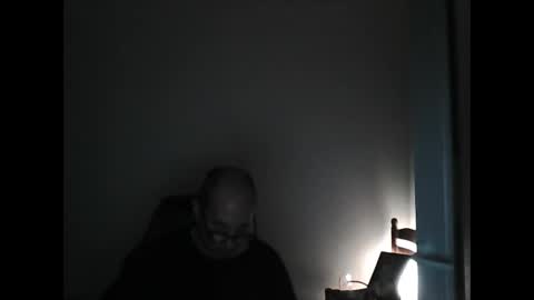 Snapshot of mat11efou chatting on 04-19-26, 02:55 mat11efou online show from 04-19-26, 02:55