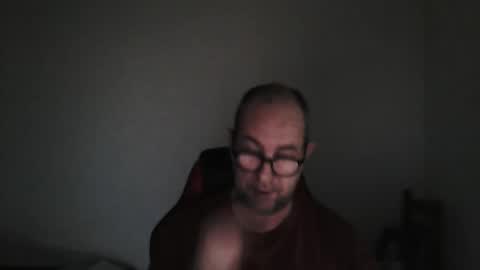 Snapshot of mat11efou chatting on 04-25-26, 10:40 mat11efou online show from 04-25-26, 10:40