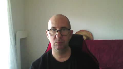 Snapshot of mat11efou chatting on 06-25-26, 10:42 mat11efou online show from 06-25-26, 10:42