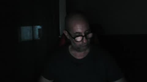 Snapshot of mat11efou chatting on 07-18-26, 01:43 mat11efou online show from 07-18-26, 01:43