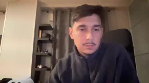 Snapshot of matahavi chatting on 12-05-25, 07:21 Aaron online show from 12-05-25, 07:21