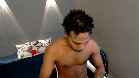 Snapshot of mateo_nick chatting on 04-19-26, 05:45 Mateo and Noah online show from 04-19-26, 05:45