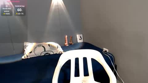 Snapshot of mateo_nick chatting on 04-20-26, 05:48 Mateo and Noah online show from 04-20-26, 05:48