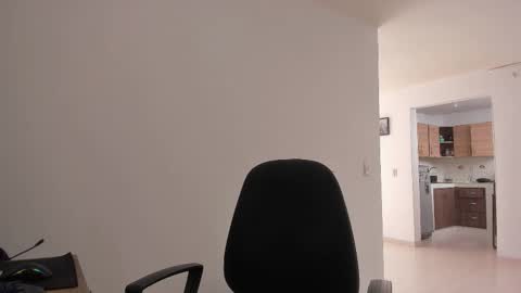 Snapshot of matheusbeard2 chatting on 01-16-26, 04:11 Matheus online show from 01-16-26, 04:11