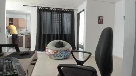 Snapshot of matheusbeard2 chatting on 02-11-26, 04:01 Matheus online show from 02-11-26, 04:01