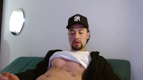 STRURIBE ON INSTAGRAM online show from 03-03-26, 11:16