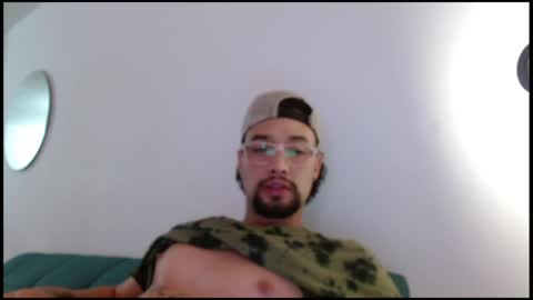 Snapshot of mathew444 chatting on 05-16-26, 07:34 STRURIBE ON INSTAGRAM online show from 05-16-26, 07:34