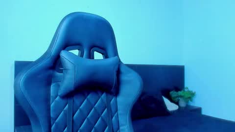 Mathew Flintt  online show from 01-10-26, 02:24