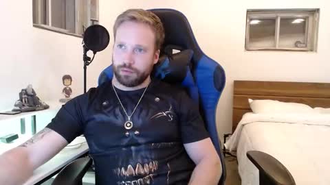 Snapshot of mathieu6606 chatting on 02-04-26, 06:08 Math online show from 02-04-26, 06:08