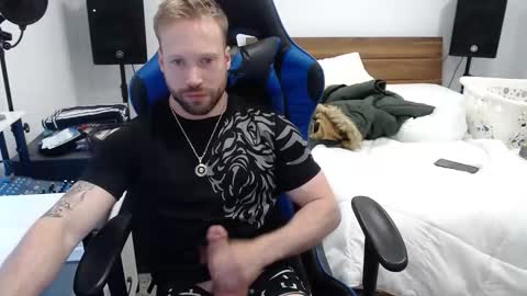 Snapshot of mathieu6606 chatting on 02-24-26, 10:13 Math online show from 02-24-26, 10:13