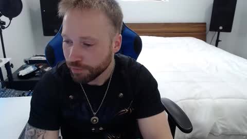 Snapshot of mathieu6606 chatting on 02-25-26, 05:33 Math online show from 02-25-26, 05:33