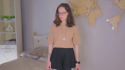 mathildesephton online show from 10-21-25, 11:11