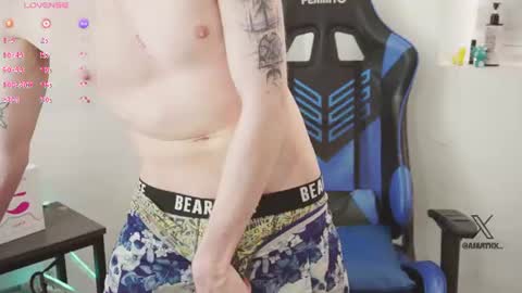 Alejandro Alex online show from 06-13-26, 04:05