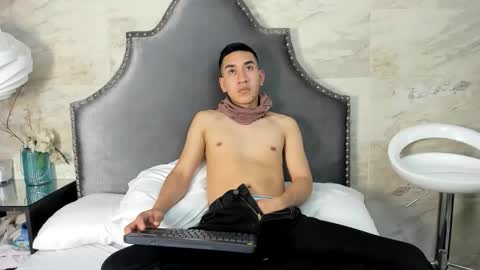 Matias Jeong  online show from 12-05-25, 04:47