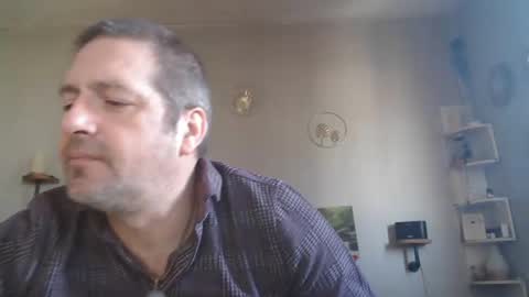 Snapshot of matrike1 chatting on 03-08-25, 11:05 matrike1 online show from 03-08-25, 11:05