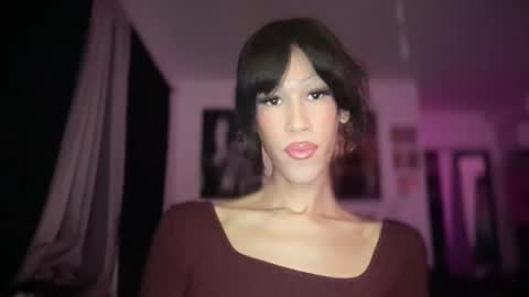 MOLLY MILLS online show from 01-06-26, 03:10