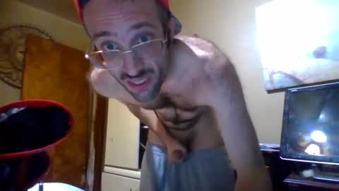 Snapshot of matt48195571828 chatting on 10-30-25, 10:43 matt48195571828 online show from 10-30-25, 10:43