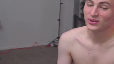 Snapshot of mattcashxxx chatting on 12-01-24, 05:13 Matt Cash online show from 12-01-24, 05:13