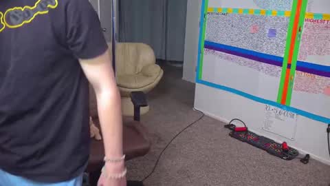 Snapshot of mattcashxxx chatting on 02-22-25, 02:06 Matt Cash online show from 02-22-25, 02:06