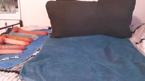 matten80 online show from 12-21-25, 08:32