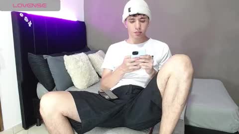 ---Matteo--- online show from 03-17-26, 02:05