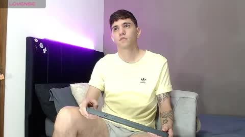 ---Matteo--- online show from 04-12-26, 03:44