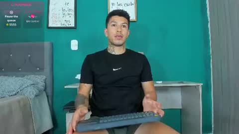 Snapshot of matteo_rreal chatting on 07-14-26, 09:53 MATTEO online show from 07-14-26, 09:53