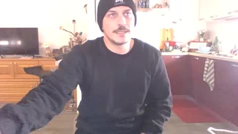 Snapshot of matteushh87 chatting on 02-20-25, 07:55 matteushh87 online show from 02-20-25, 07:55