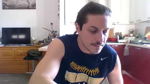 Snapshot of matteushh87 chatting on 03-05-25, 10:11 matteushh87 online show from 03-05-25, 10:11