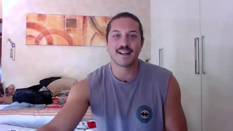 Snapshot of matteushh87 chatting on 10-10-25, 07:29 matteushh87 online show from 10-10-25, 07:29