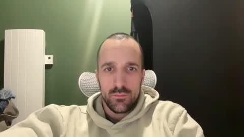 M online show from 01-08-26, 12:46