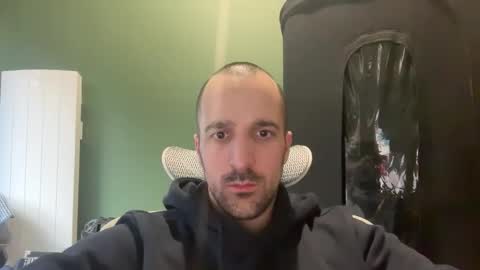 Snapshot of matthias24 chatting on 02-02-26, 12:59 M online show from 02-02-26, 12:59