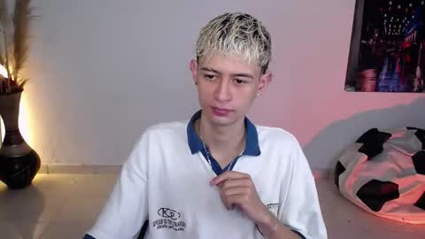 mattias     online show from 11-30-25, 05:50